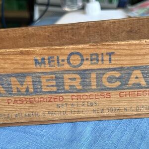 Vintage Mel-O-Bit Cheese Wooden Box